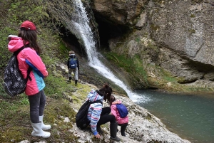 Heldags vandfald og grotter omkring Veliko Tarnovo