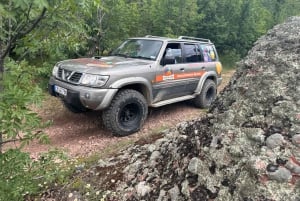 Jeepsafari omkring Belogradchiks klipper