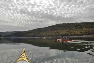 Kayaking day tour at Stamboliski dam lake