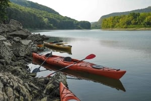 Kayaking day tour at Stamboliski dam lake