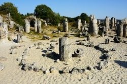 Pobitite Kamani (The Standing Stones)