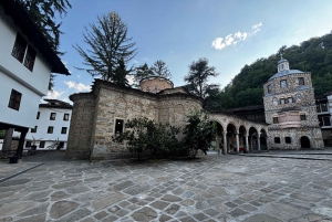 Rakia-Verkostung, Troyan-Kloster, Museum für Kunst und Handwerk