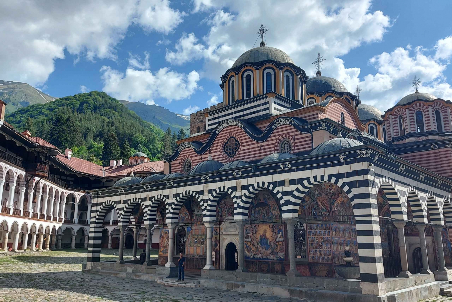 From Sofia: Rila Monastery & Melnik Day Trip with Transfers