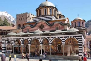 Rila-klosteret: Dagstur til Bulgariens ortodokse juvel: Rila Rila: Dagstur til Bulgariens ortodokse juvel