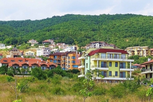 Tour panoramique à Sveti-Vlas pour les tourtereaux