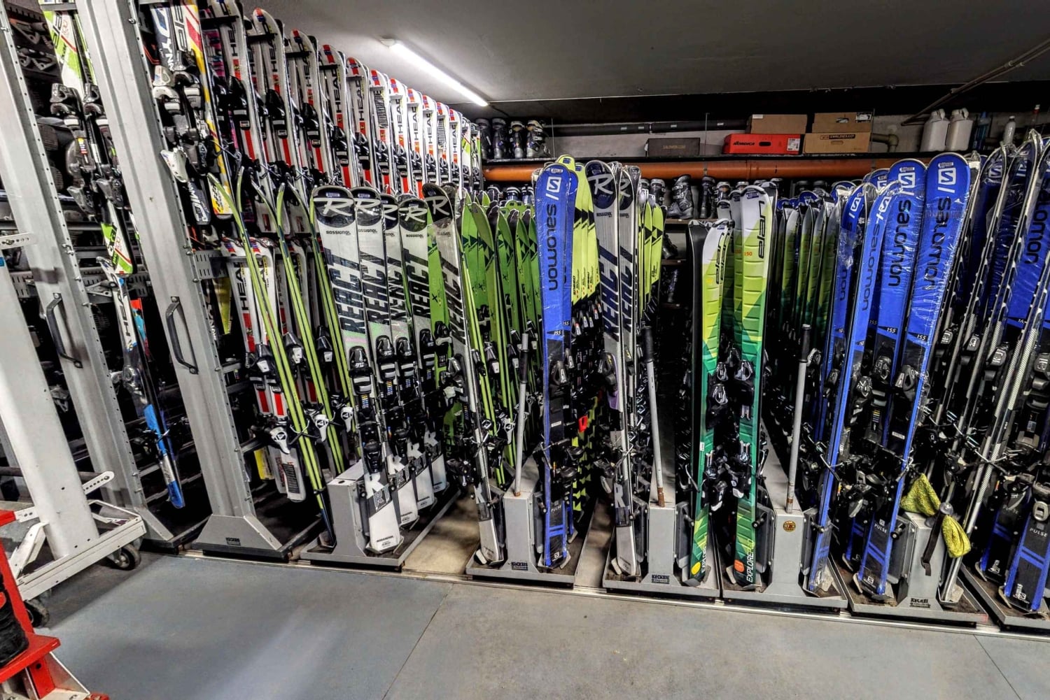 Прокат лыжного и сноубордического снаряжения в Банско