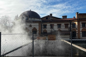 少人数グループ：ソフィアからキュステンディル要塞とセコイア公園へ