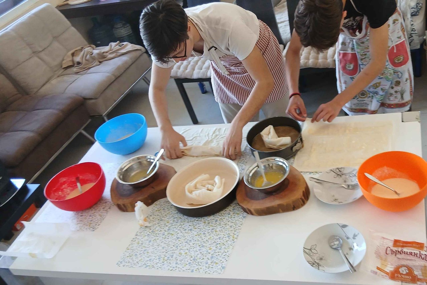 Sofia: Banitsa Pastry Class with a Local with Bulgarian Wine