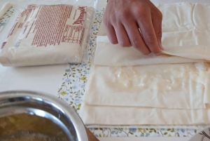 Sofia: Banitsa-kagekursus med en lokal med bulgarsk vin