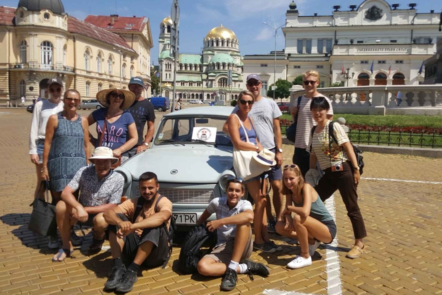 Sofia: Kommunistiske relikvier: Køretur i en Trabant bil