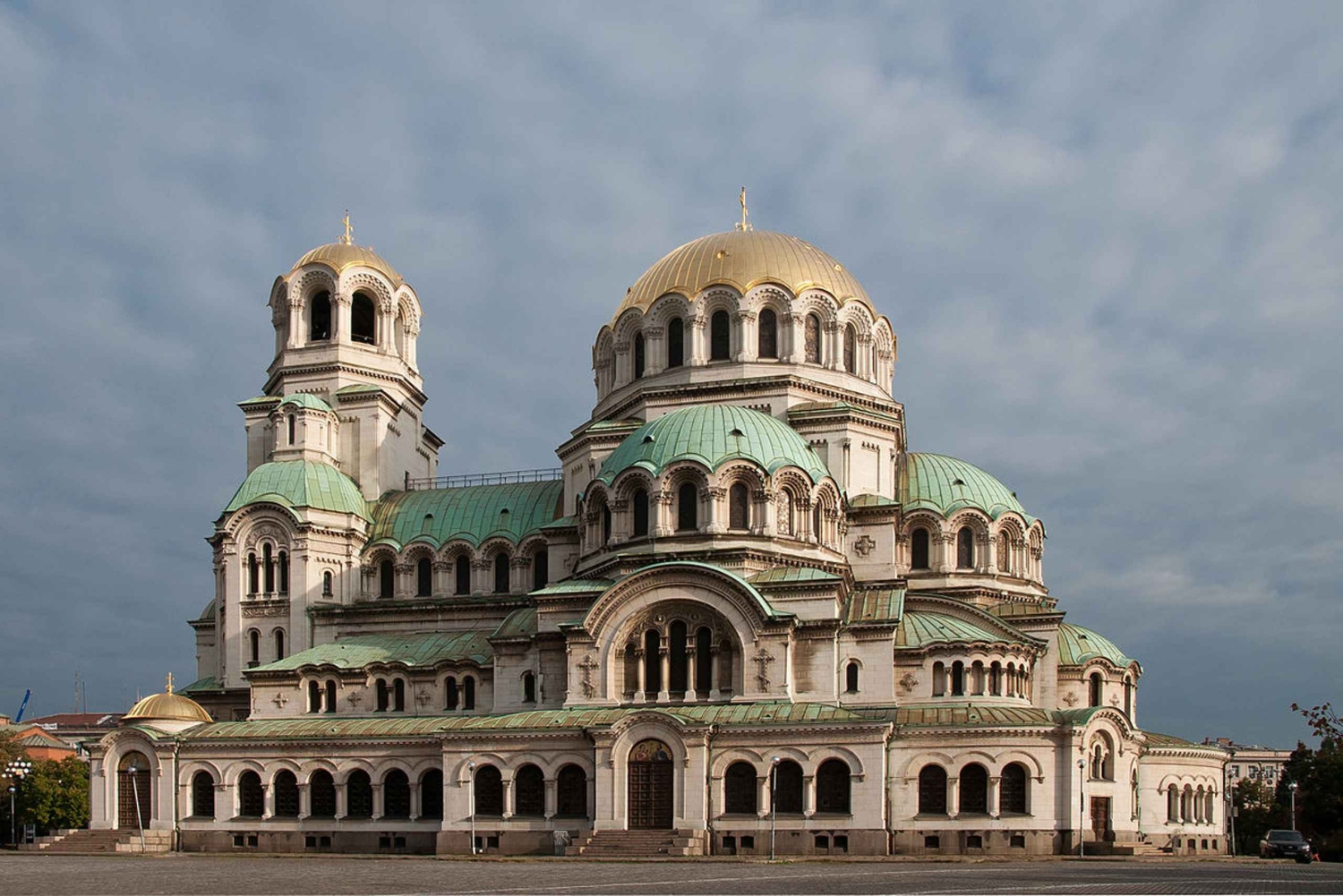 ソフィア 1 日観光ツアー（交通機関付き）