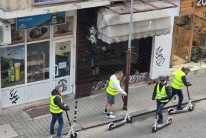 Sofía: Visita guiada nocturna en Scooter Eléctrico