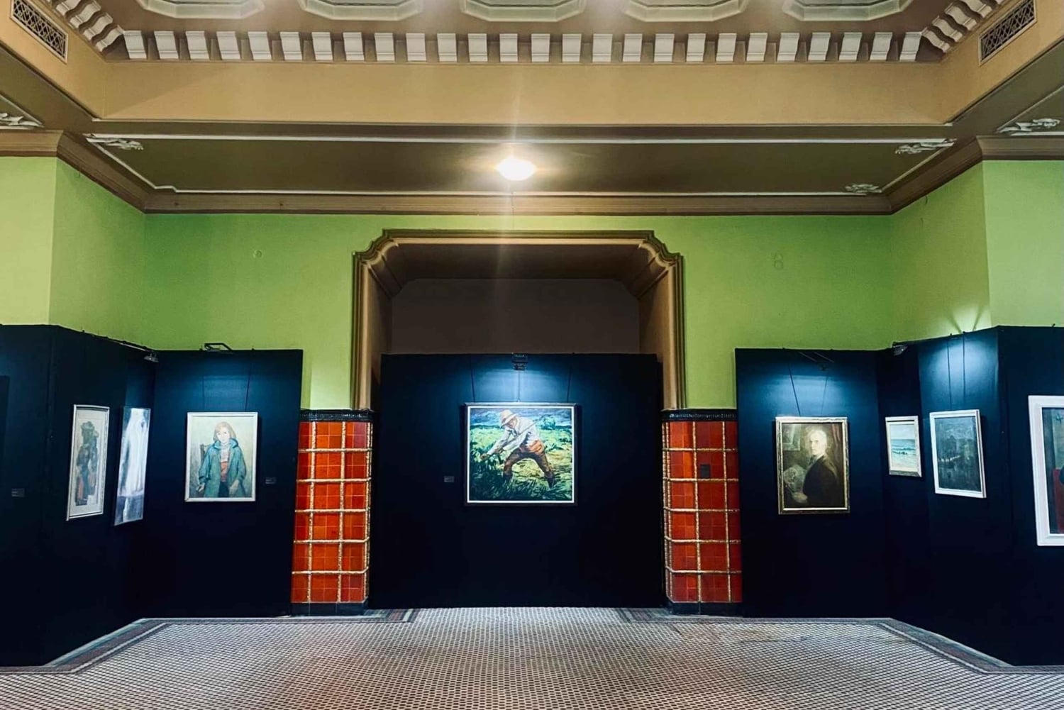 Sofia: Pernik Day Trip with Krakra Fortress & Mining Museum