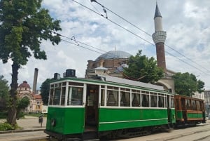 Sofía: tour guiado en tranvía retro