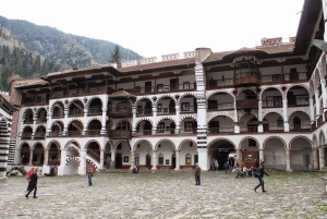 ソフィア：リラ修道院、ボヤナ教会、僧侶の部屋をご覧ください