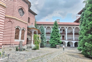 ソフィア：リラ修道院、ボヤナ教会、僧侶の部屋をご覧ください