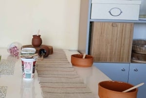 Sofia: Maista bulgarialaista jogurttia Kiselo Mlyako perhekodissa