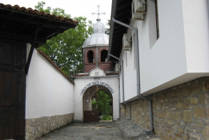 Sofia: Veliko Tarnovo and Arbanasi Day Trip