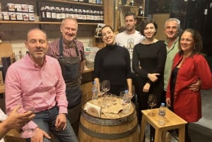 Sofía: Cata guiada de vinos y quesos locales
