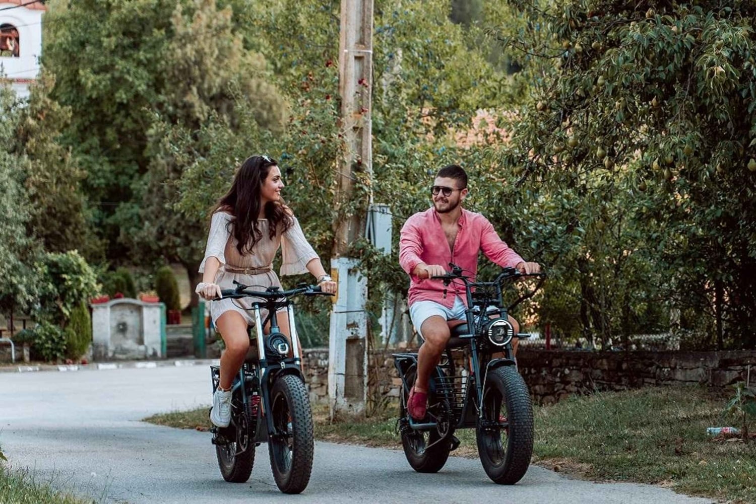 Tour with an electric bike in Veliko Tarnovo