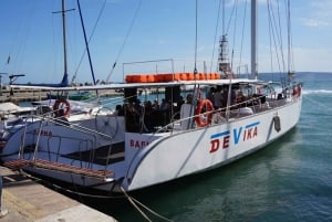 Varna: Crucero de 3 horas por el Mar Negro con almuerzo y bebidas