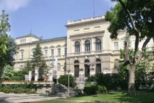 Varna: 5-Hour Museum and Monastery Tour