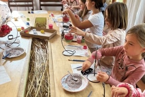 ヴァルナ：お菓子付きガラスオーナメントペイントワークショップ
