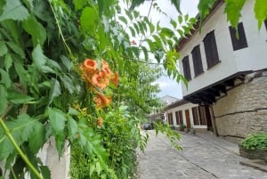 Veliko Tarnovo: Medieval Fortress and Old Streets Walking …