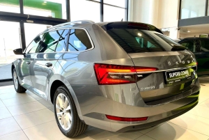 Veliko Tarnovo naar Boekarest - Privé transfer