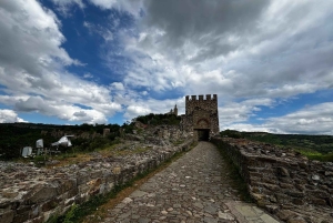 Veliko Turnovo-antiga capital da Bulgária e Arbanasi