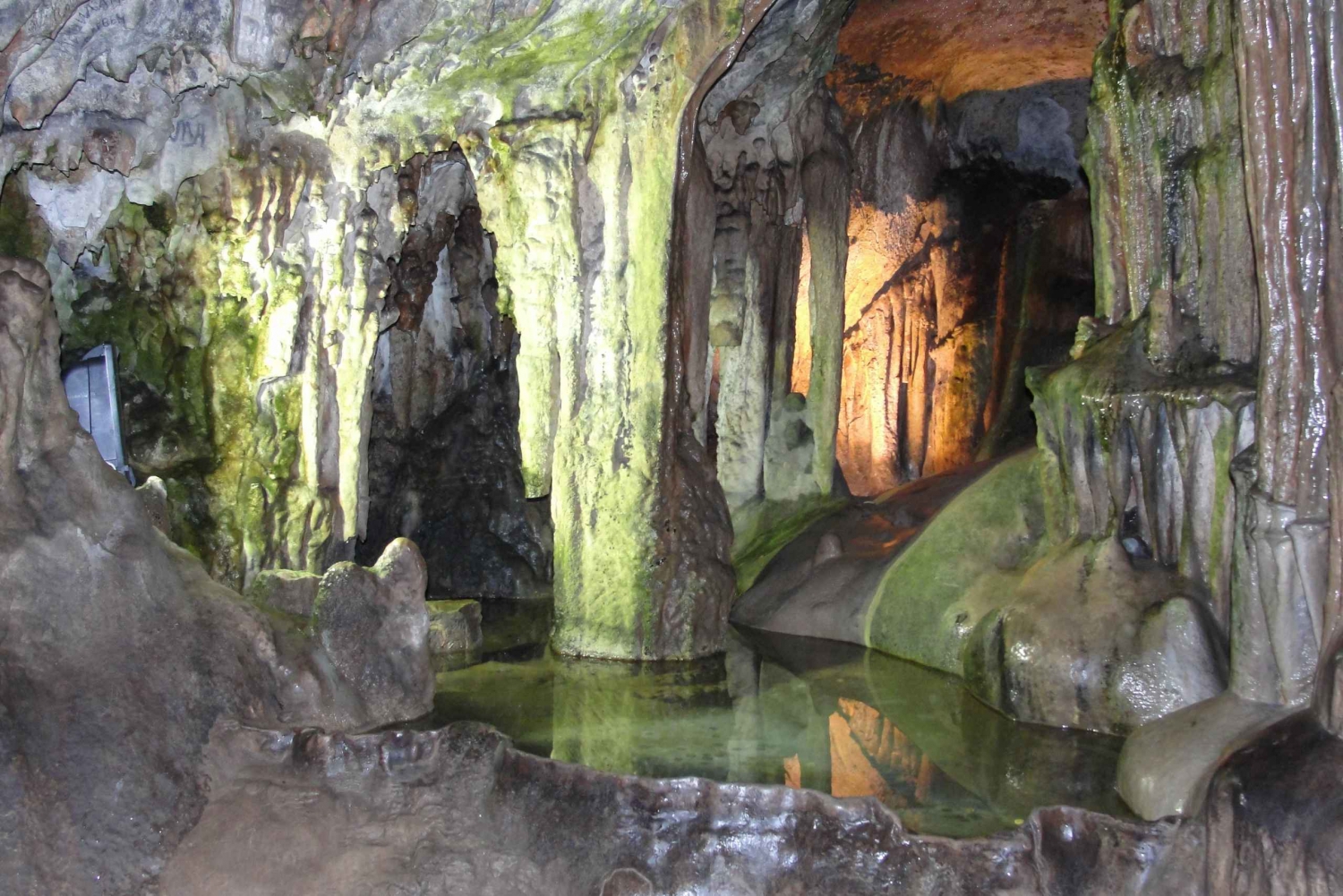 Vratsa Karst Nature Park & Caves One-Day Tour with Hike