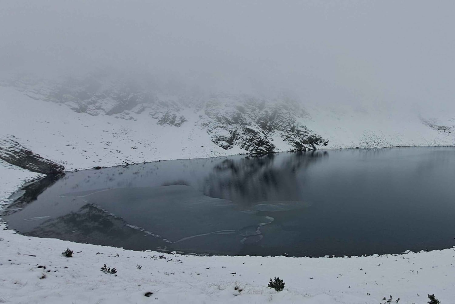 Expérience hivernale : les sept lacs de Rila, randonnée, spa et déjeuner
