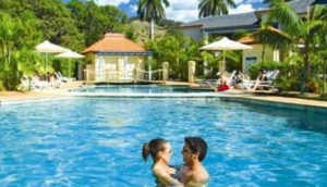 Aqualuna Beach Resort