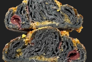 Byron Bay: Sanctuary and Waterfall Tour with Breakfast