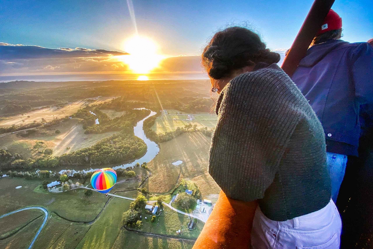 Byron Bay: Sunrise Hot Air Balloon Flight with Breakfast