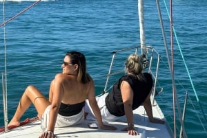 Gold Coast: Private Afternoon Tea Sailing Charter