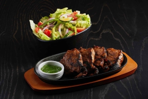 Nächtliche Tour durch das alte Ägypten mit 2-Gänge-Menü in Cairns