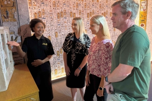 Nächtliche Tour durch das alte Ägypten mit 2-Gänge-Menü in Cairns