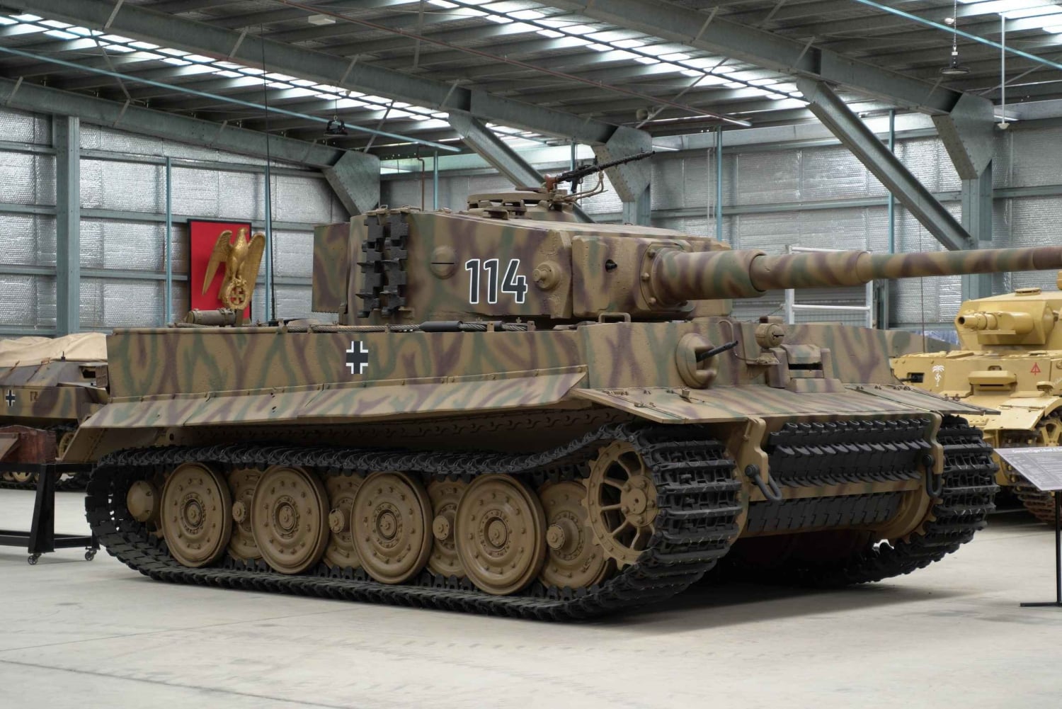 Cairns: Australian Armour & Artillery Museum med transport