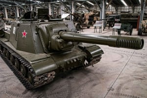 Cairns: Australian Armour & Artillery Museum med transport