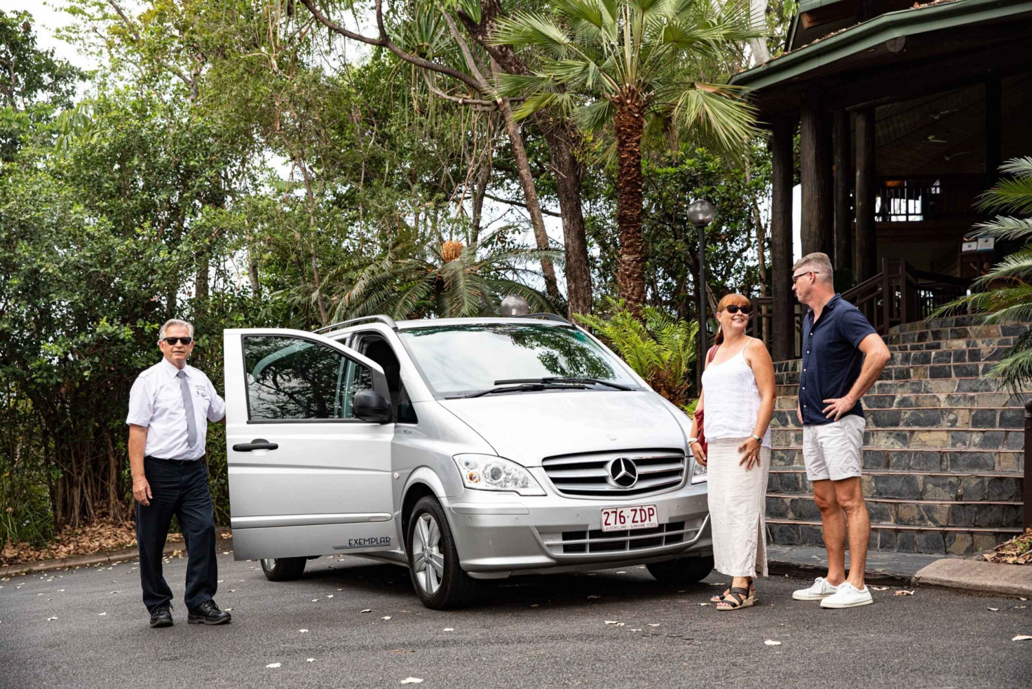 Cairns: Cairns Airport and Port Douglas Private Transfers