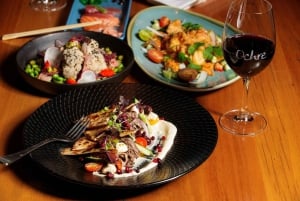 Cairns: Hot Air Balloon Flight & 3-Course Lunch