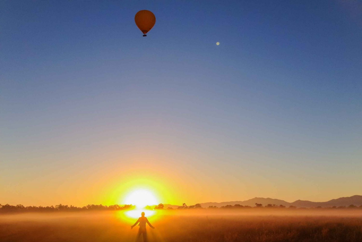 Cairns: Hot Air Balloon Flight with Transfers