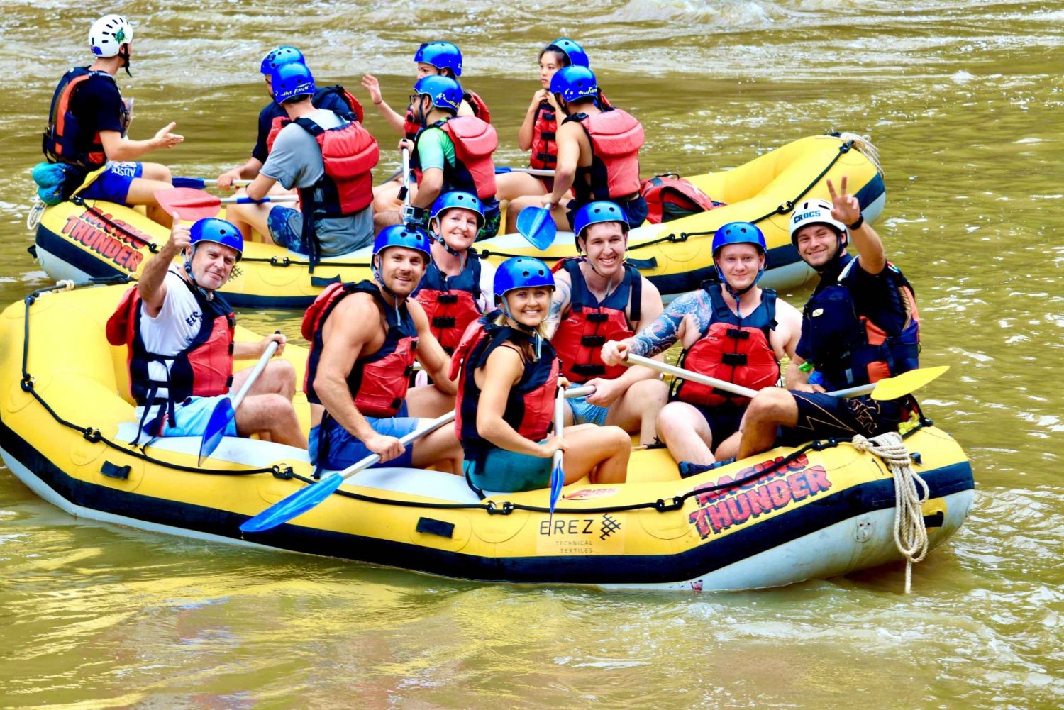 Cairns : Voyage en rafting sur la rivière Raging Thunder Barron Gorge