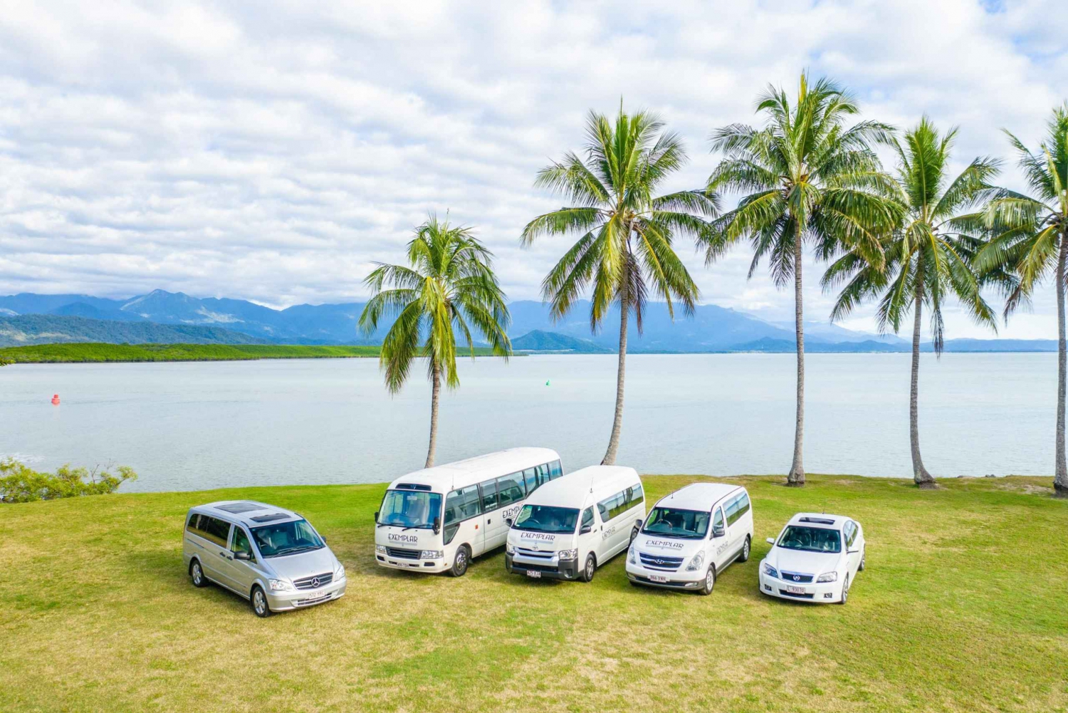 Cairns: Shared Airport Transfer to/from City and Beaches