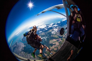 Cairns: Tandem-faldskærmsudspring fra 15.000 fod