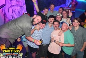 Cairns: Ultimate Party Bus med drycker inkluderade