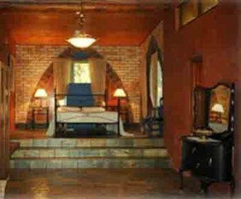 Cedar Park Rainforest Resort