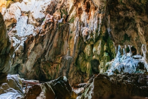 Chillagoe Caves and Outback from Cairns Full-Day Tour