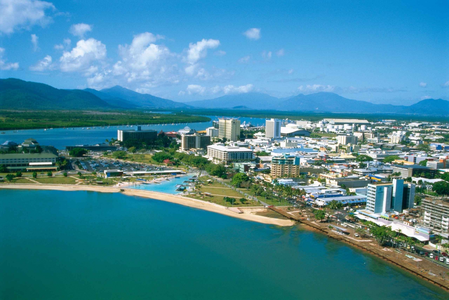 Discover Cairns: Cairns River Cruise & City Sights Tour